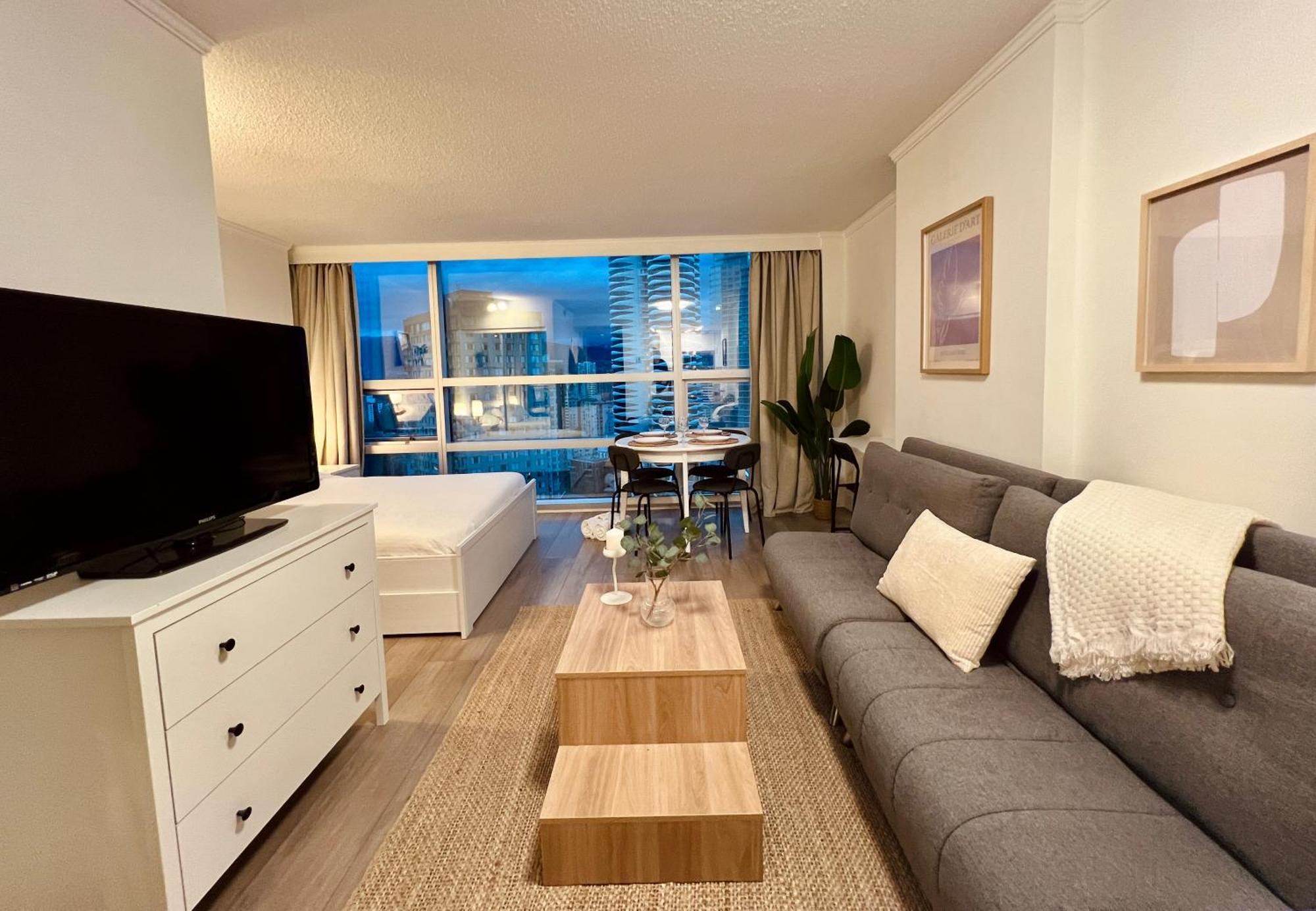 Stunning Skyline Views In A Cozy And Stylish Abode Apartman Vancouver Kültér fotó